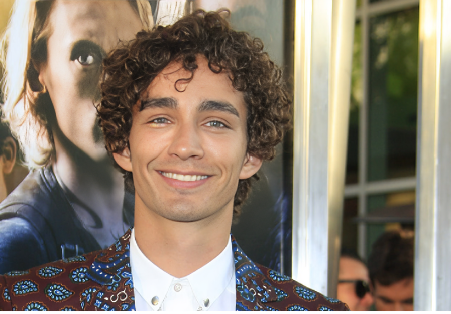 Robert Sheehan Age, Career, Weight, Height, Net Worth, Bio 2024